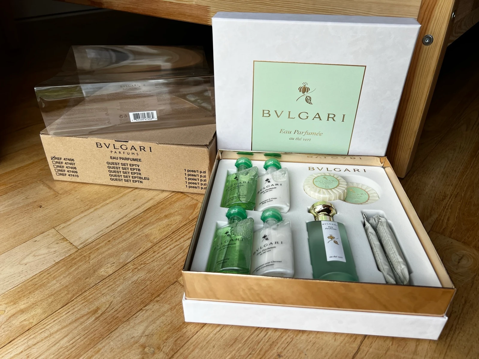 Conjunto de lujo BVLGARI Eau Parfumée au Thé Vert – photo 3